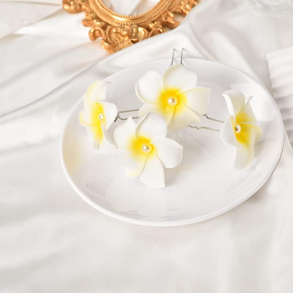 hawaiian flower hair pins plumeria hair barrettes clips for women girls white floral hairpins for summer   accessories for braid wedding bobby pins Product details 0