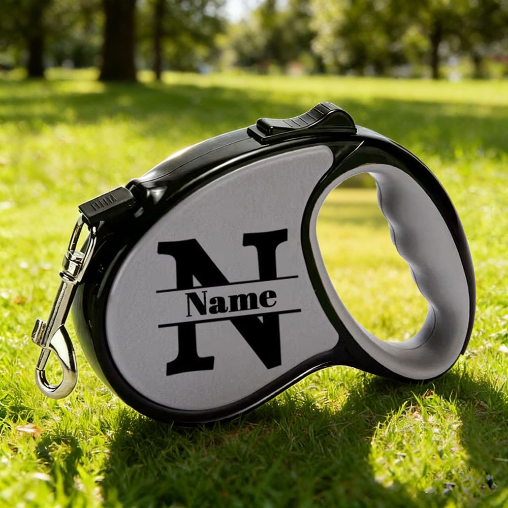 E-shop einziehbare Hundeleine – Personalisierbarer Name mit selbstdefiniertem Buchstabendesign – Ergonomischer Griff – 5 m verhedderungsfreie