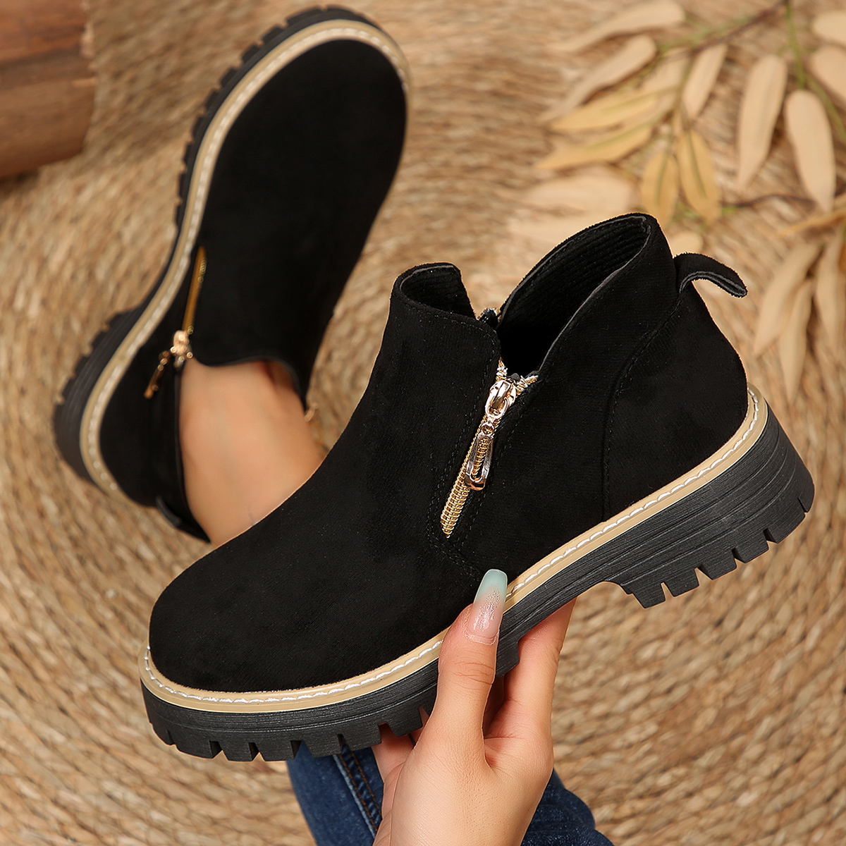 TEMU Stylish And Trendy Solid Color Ankle Boots For Women And Autumn, Featuring Thick Non-slip Soles, Comfortable Lining, And A Side Zipper Design. A