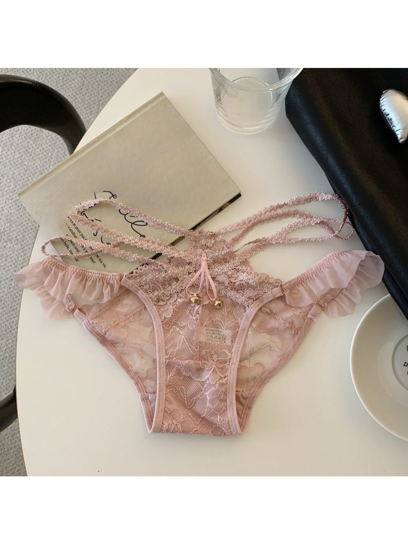 4pcs Women' Low-Waisted Sheer Lace Panties - Pure Desire Briefs with Hollow-Out Hollow Design & Hollow Suitable for Low-Rise Underwear, Delicate Straps, Bell-Shaped Triangle Style, Hand Washable Solid Color for Daily Wear or Special Occasions