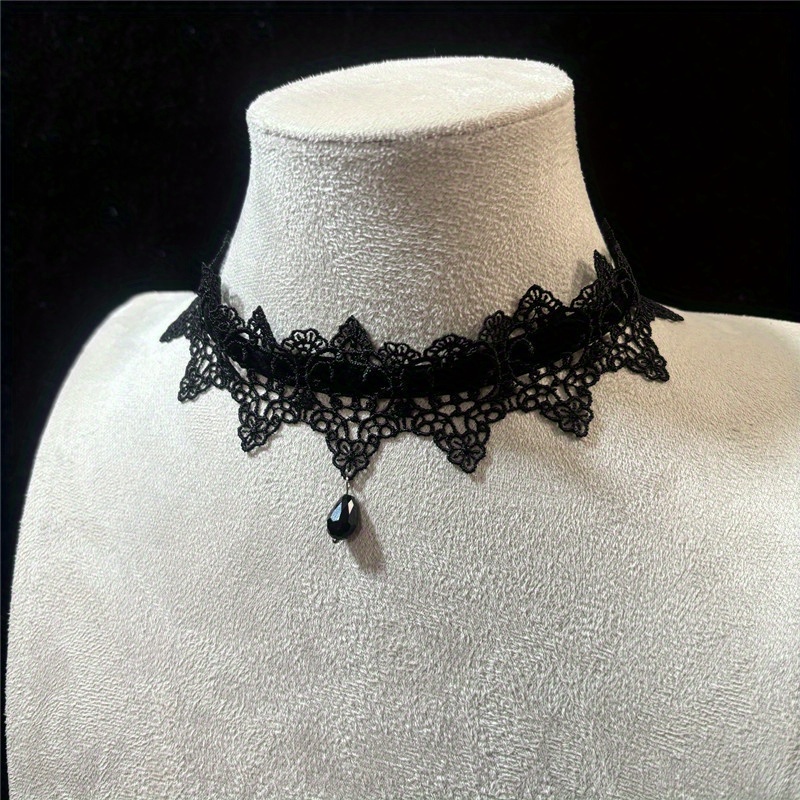 Gothic Lace Crystal Choker Necklace for Halloween Cosplay