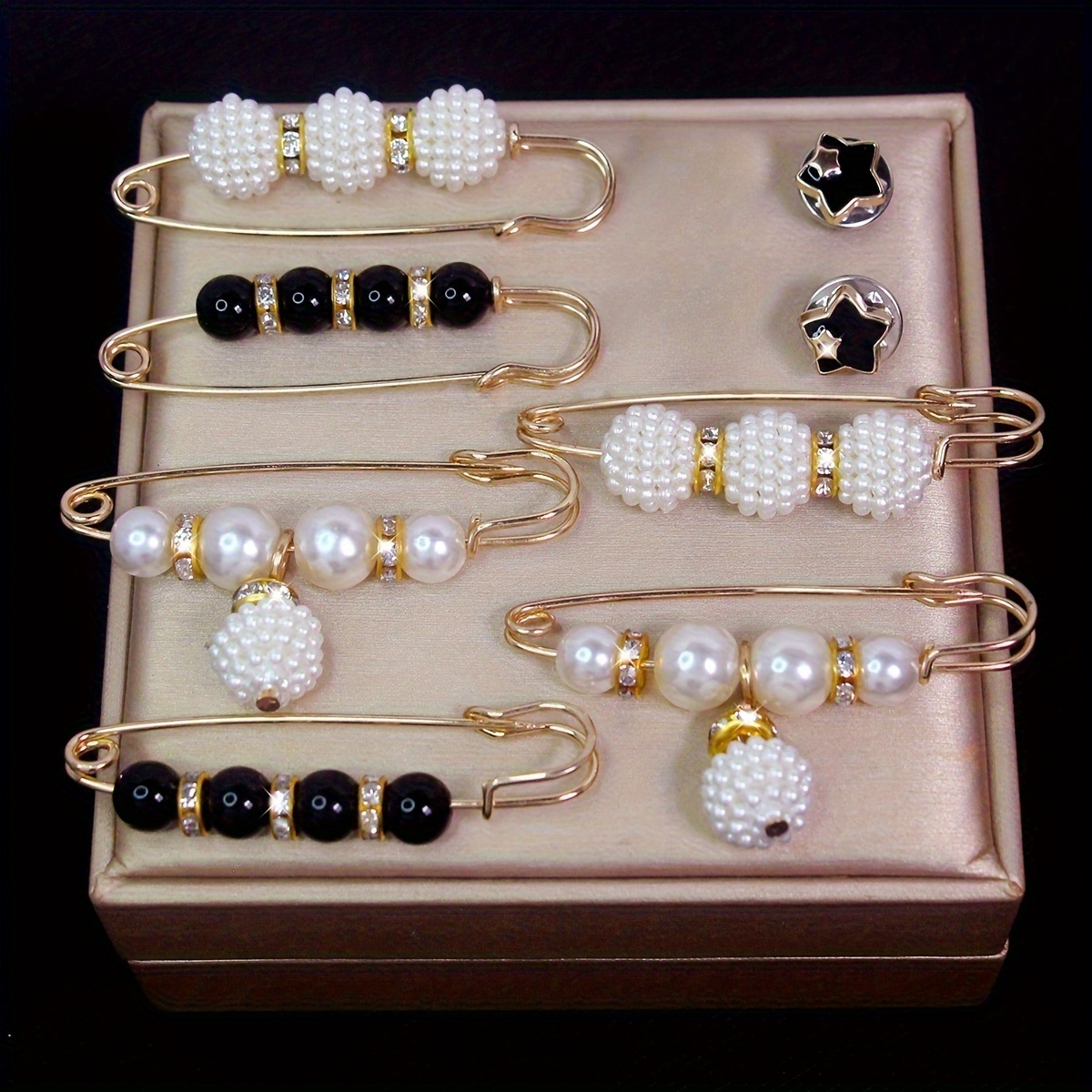 8pcs Elegant Beading Brooch-multi-functional Fashion Accessories, Suitable For Clothing And Belt, Chic Acrylic/