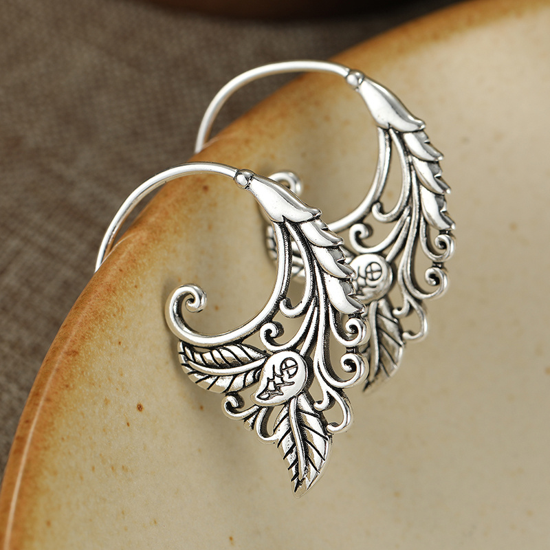 TEMU Vintage Exquisite Branch And Leaf Pattern Carved Hollow Pendant Earrings, Creative Handmade Additions Suitable For Travel And Vacation, Ideal