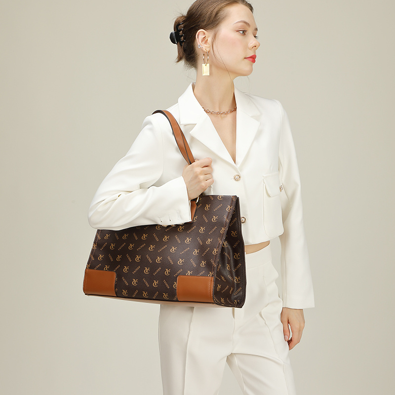 1pc elegant split leather tote bag with removable strap zipper closure polyester lining and wristlet   edge painted christmas gift idea Product details 2