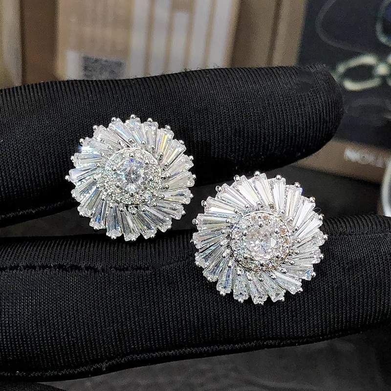 E-shop 1 Paar Damenmode Ohrstecker Exquisite Luxus Voll Pave Synthetische Zirkonia Blumen Ohrringe Damen Hochzeit Alltags Ohrringe Blume Drehbar (Keine