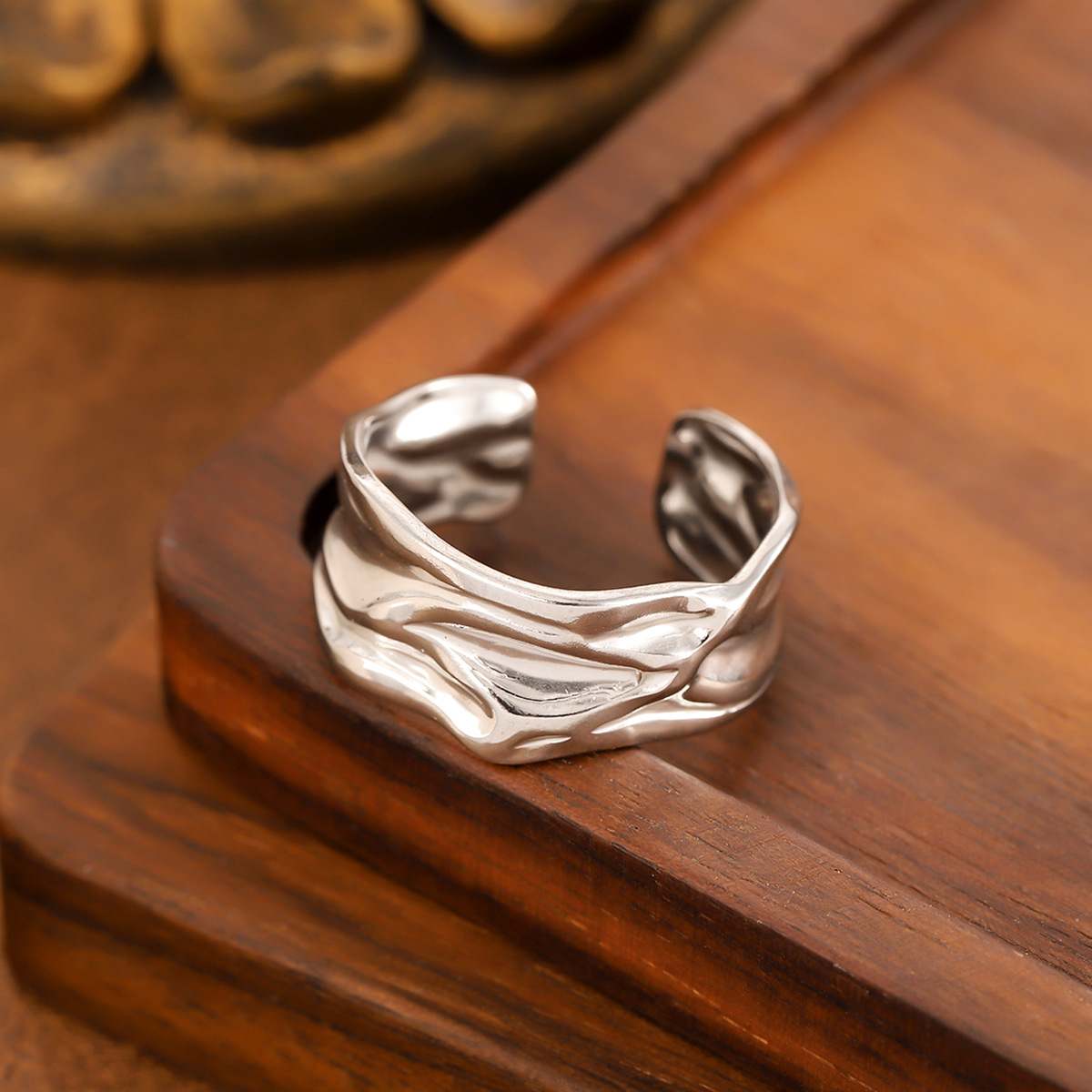 Women's Creative Heavy-Duty Metal Irregular Ring