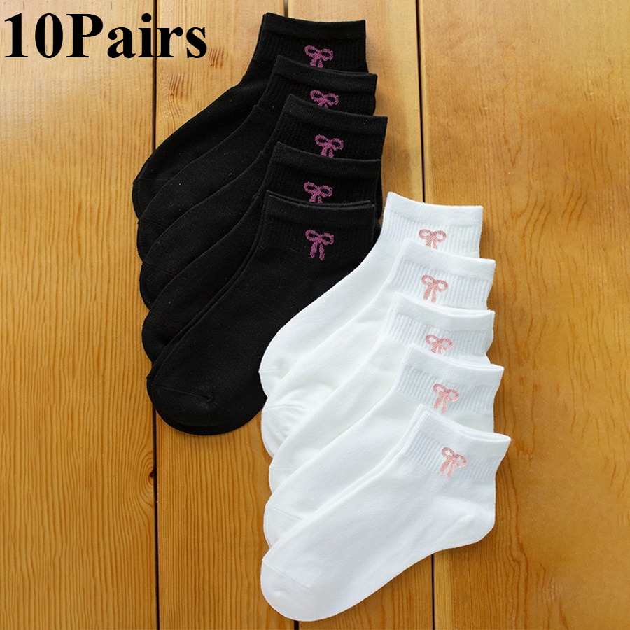 Image of 5/10 Pairs Women's Cute Bow Individual All-match Black And White Short Socks, Invisible Socks, Suitable For Daily, Holiday, Outdoor Wear