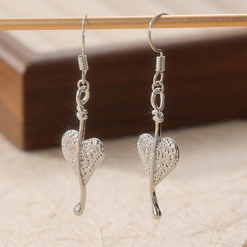 Image of Carved Heart-shaped Irregular Plant Leaf Dangle Earrings, Bohemian Style Travel Party, For Daily Wear