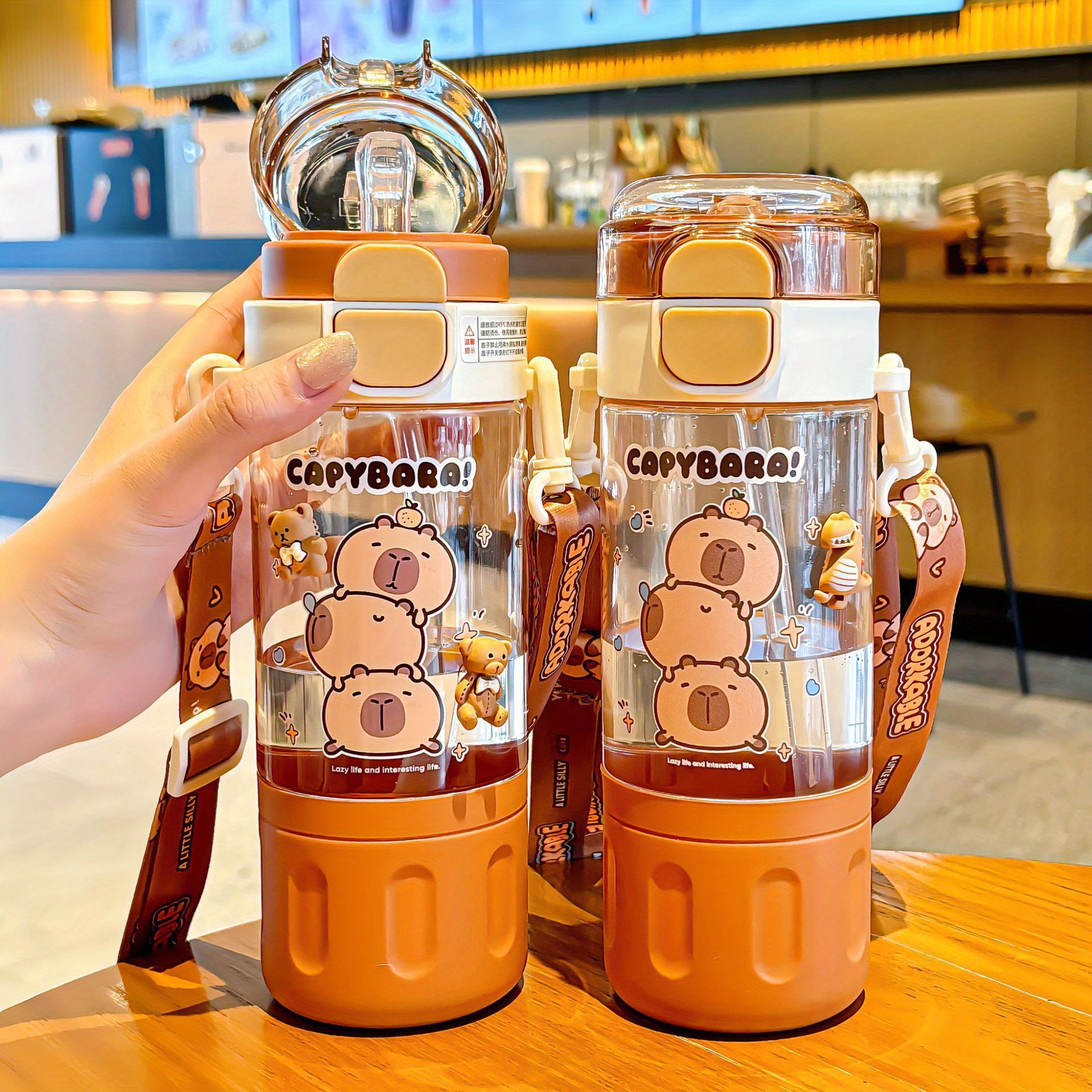 Mnsruu Capybara Blumen Wasserflasche 1L Mit Strohhalm – BPA-frei Aus Tritan – Für Sport, Schule & Reisen