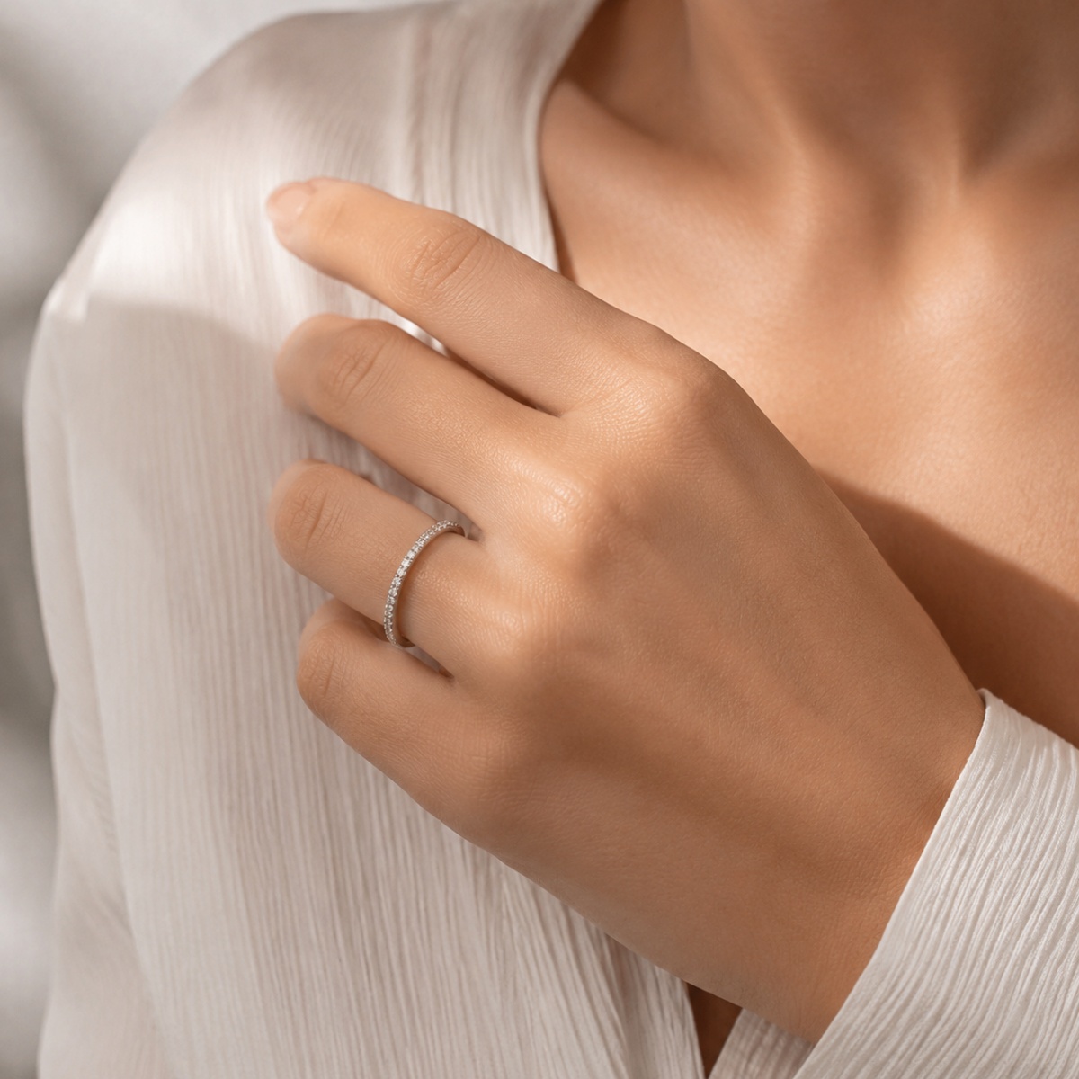 Women's Micro Paved Shiny Ring, Minimalist Elegant Design