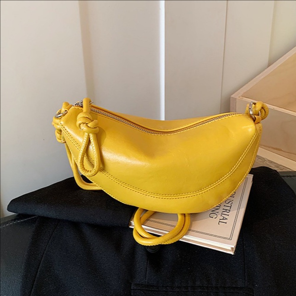 Casual Retro Saddle-Style Crossbody Bag for Everyday Use