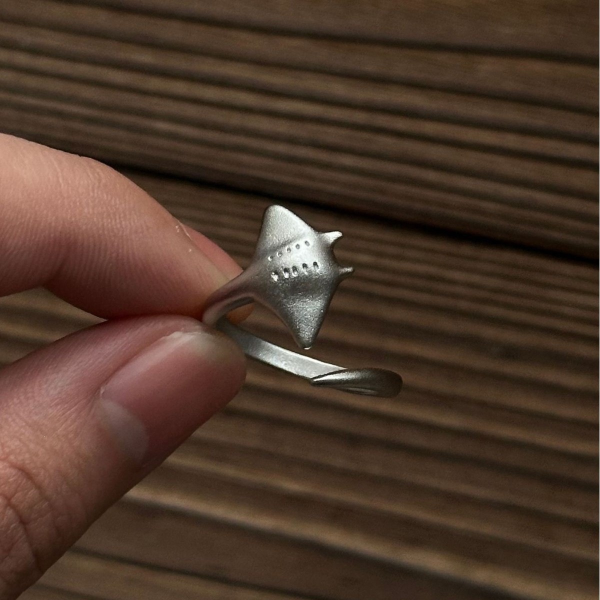 Deep Sea Ray Sandblasted Ring, Ocean-themed Niche Vintage Adjustable For Men And Women