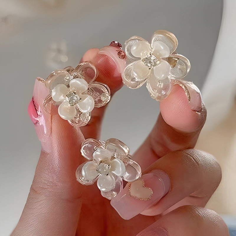 TEMU The Mini Hair Clips Are Compact And Exquisite, Designed For Front Bangs And Side Flyaways, Effortlessly A Princess Hairstyle. Lightweight And
