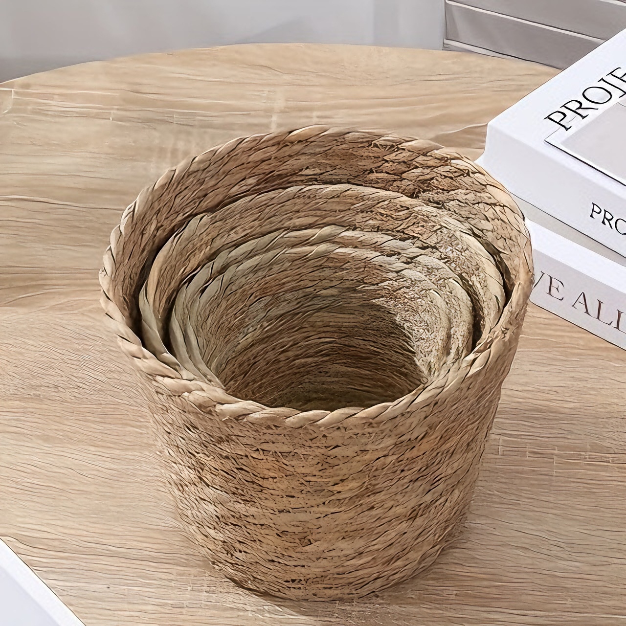 Image of 4pcs Set Of Large Round Seagrass Woven Plant Pots - 1pc Large Flower Pot And 1pc Medium Flower Pot And 2pcs Small Flower Pots, Multifunctional Rattan Storage Baskets