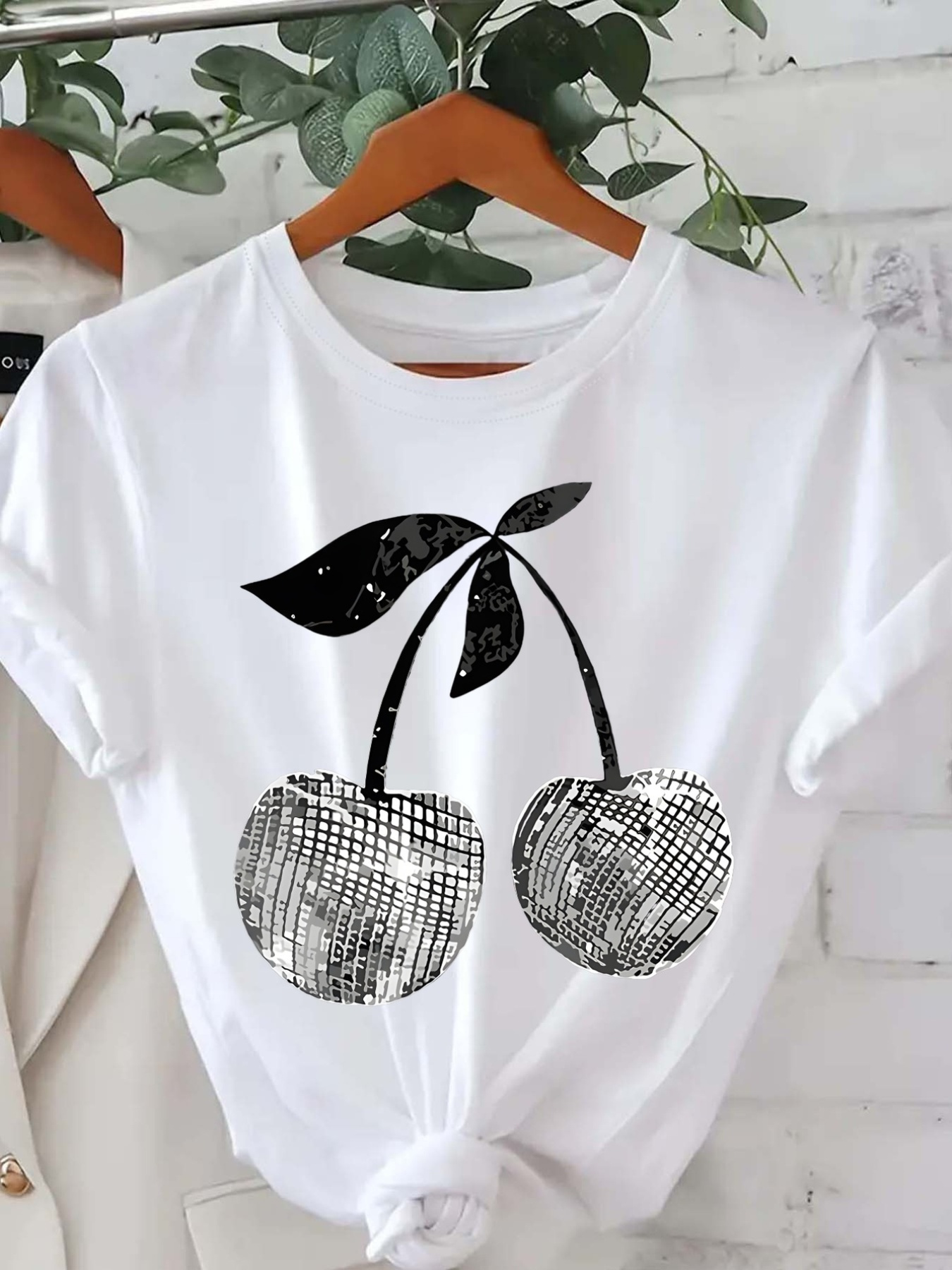 【GENERAL IDEA】Fruits Loose Fit 半袖Tシャツ - Cherry T-shirt with cherry print