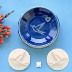 3件套简约可爱线条小鸟造型陶艺黏土印章套装,设计简约却极具艺术氛围,可制作陶瓷盘、陶瓷杯或其他陶瓷装饰挂件,新手陶艺家也能创作精致艺术品