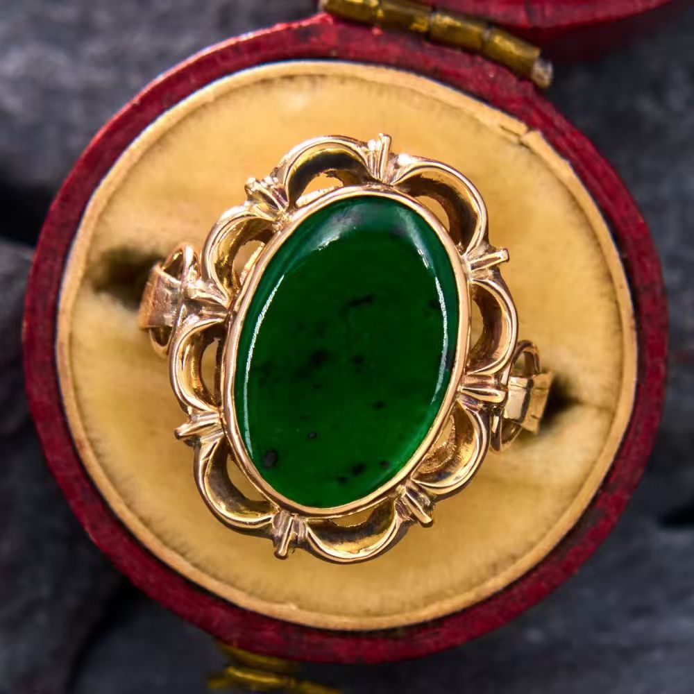 Women's Vintage Bohemian Green Lab-Created Zirconia Ring