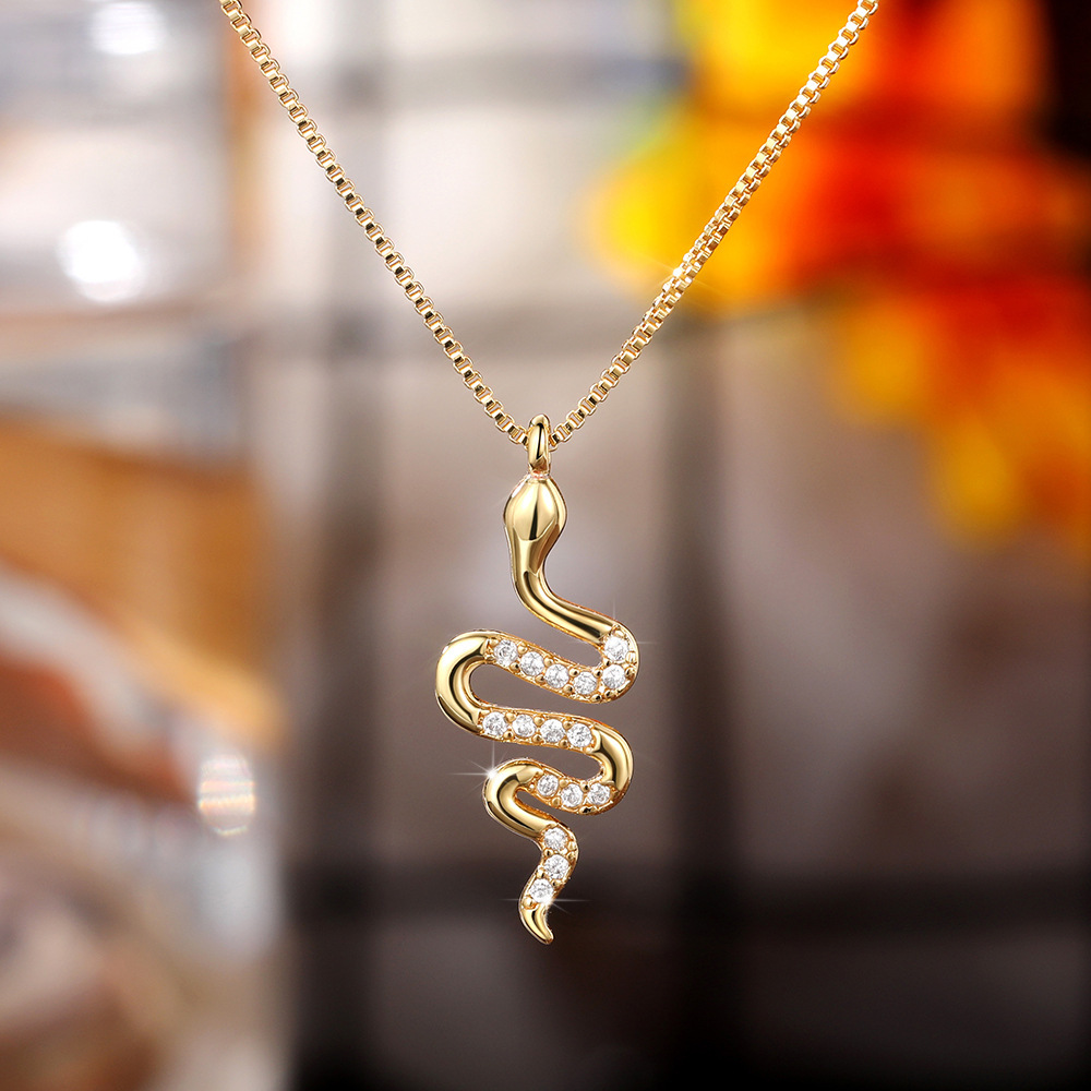 Inlay Zirconia Snake Pendant Necklace For Women For Halloween Statement Accessory Jewelry