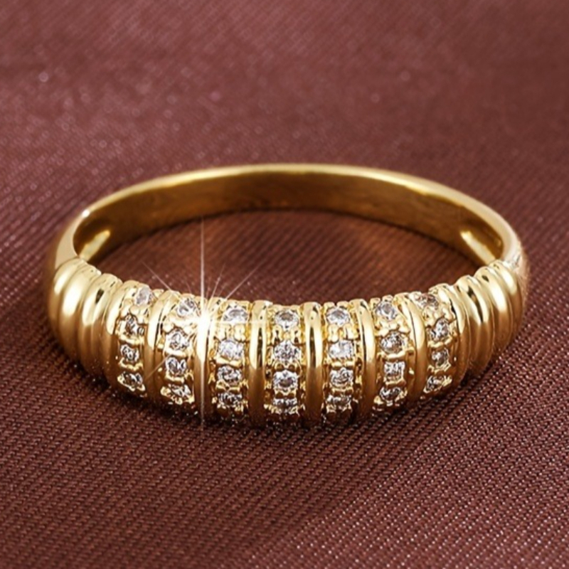Women's Sparkling Multi-Layer Threaded Ring with Synthetic Zirconia