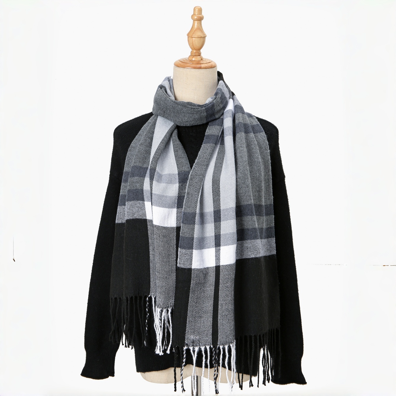 TEMU Women's Fashion Scarf, Winter Soft Warm Tassel Blanket Scarf, Trendy Checkered Shawl, Comfortable Neck Warmer, Ideal Gift For Cold Weather
