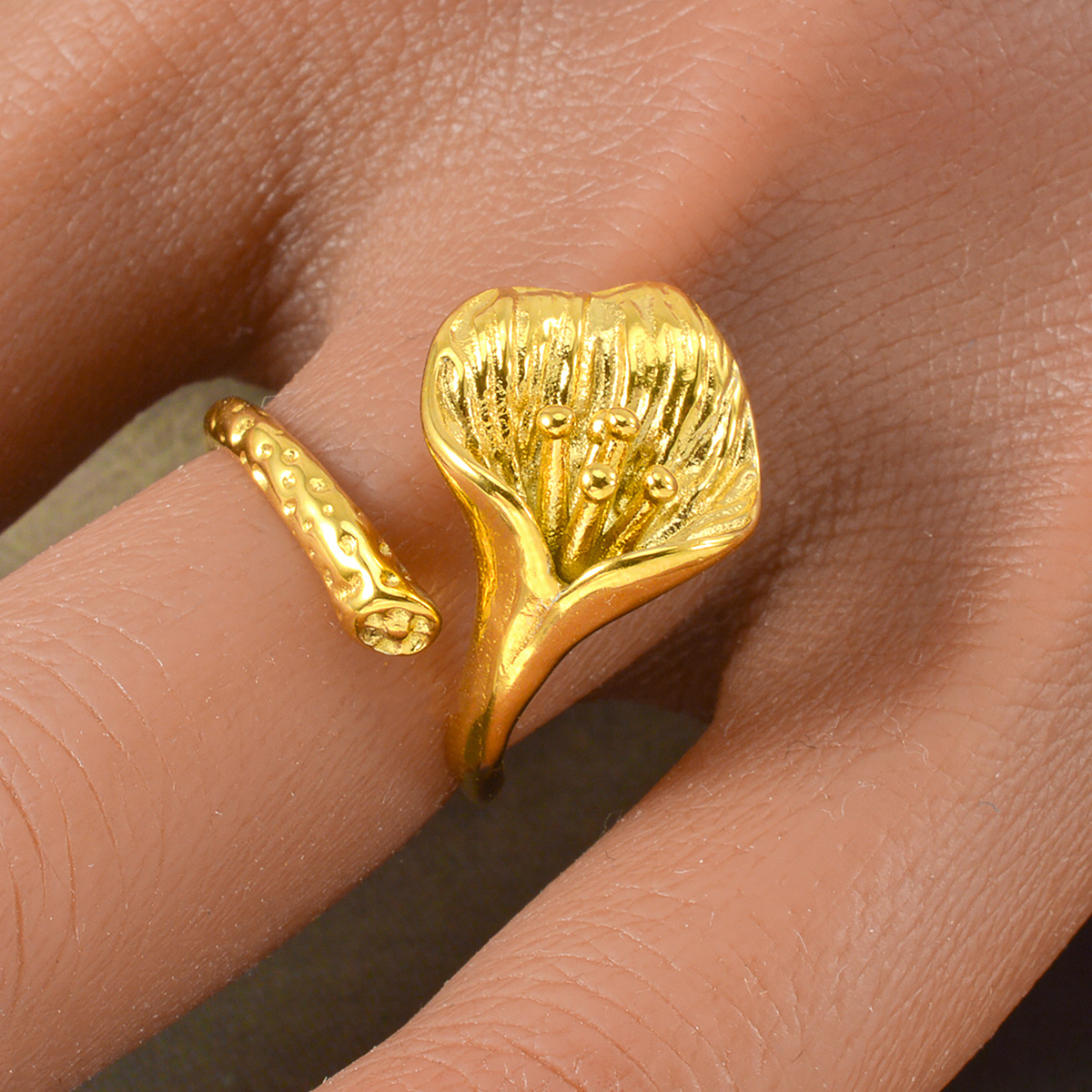 1pc Asymmetrical Vintage Flower Ring For Women, Suitable For Parties, Weddings, Valentine's Day, Mother's Day Jewelry Gift