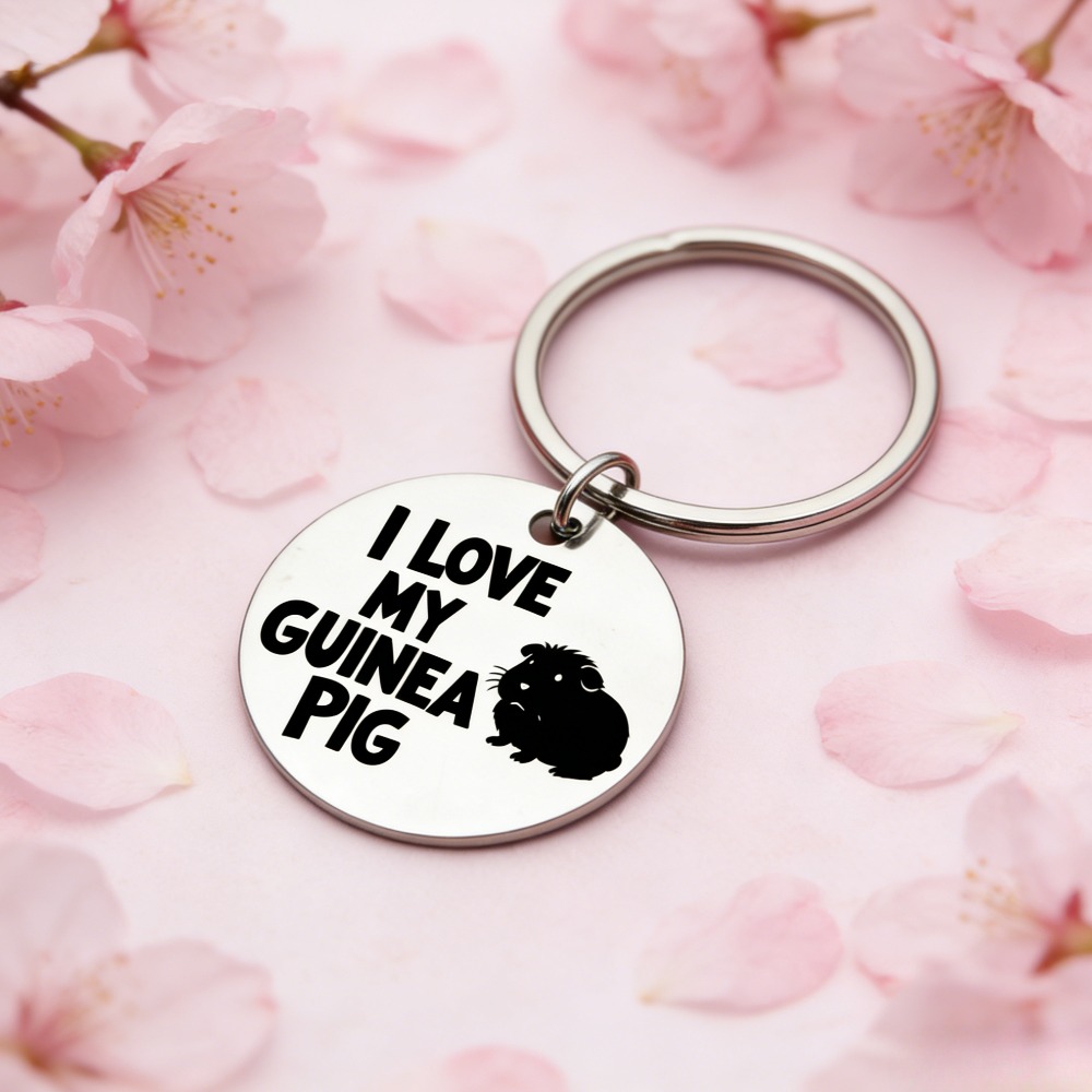 A Stainless Steel Keychain Engraved with 'I Love My Guinea Pig' Is The Perfect Gift for Pet Lovers, a Stylish And Cute Novelty Accessory for The Holidays, Making It an Ideal Present for Family And Friends