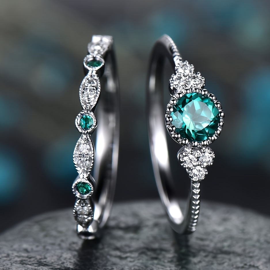 Image of 2pcs Women's Band Retro Temperament Inlaid Blue Synthetic Zirconia Thin Ring Women's Casual High-end Jewelry Accessory Fashion Versatile Couple Matching Rings
