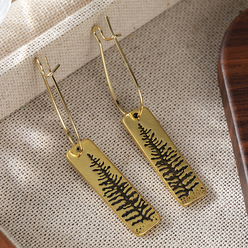 Retro Ethnic Fern-Shaped Long Earrings