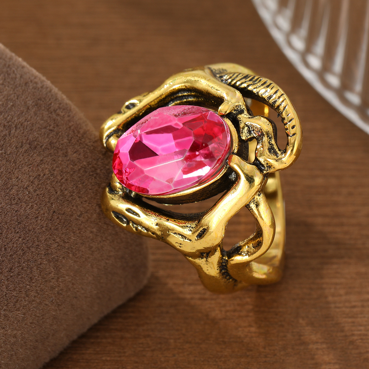 Women's Retro Distressed Inlaid Synthetic Zirconia Snake Head Ring