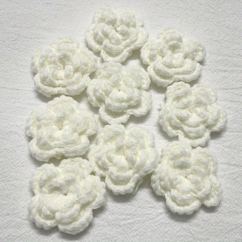 E-shop 9-teiliges Set Weiche Weiße Handgehäkelte Blumen, 3D Dreischichtige Garnblüten-Applikationen für DIY-Kleidung Accessoires, Niedliche