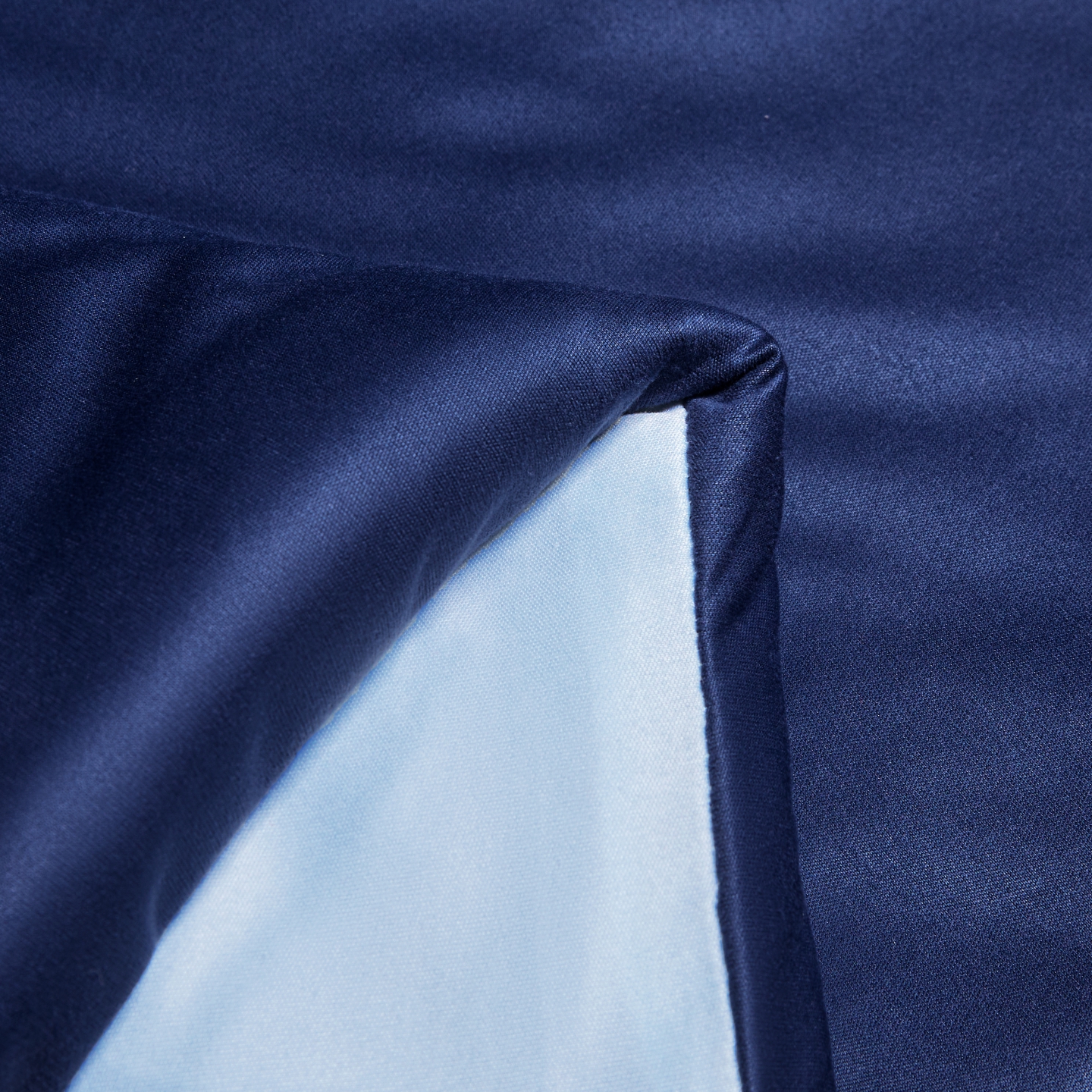 A Cooling Cotton Summer Quilt with Constant Temperature Control for Deep Sleep, an Air-conditioned Summer Quilt for Home Use, a Lightweight Quilt