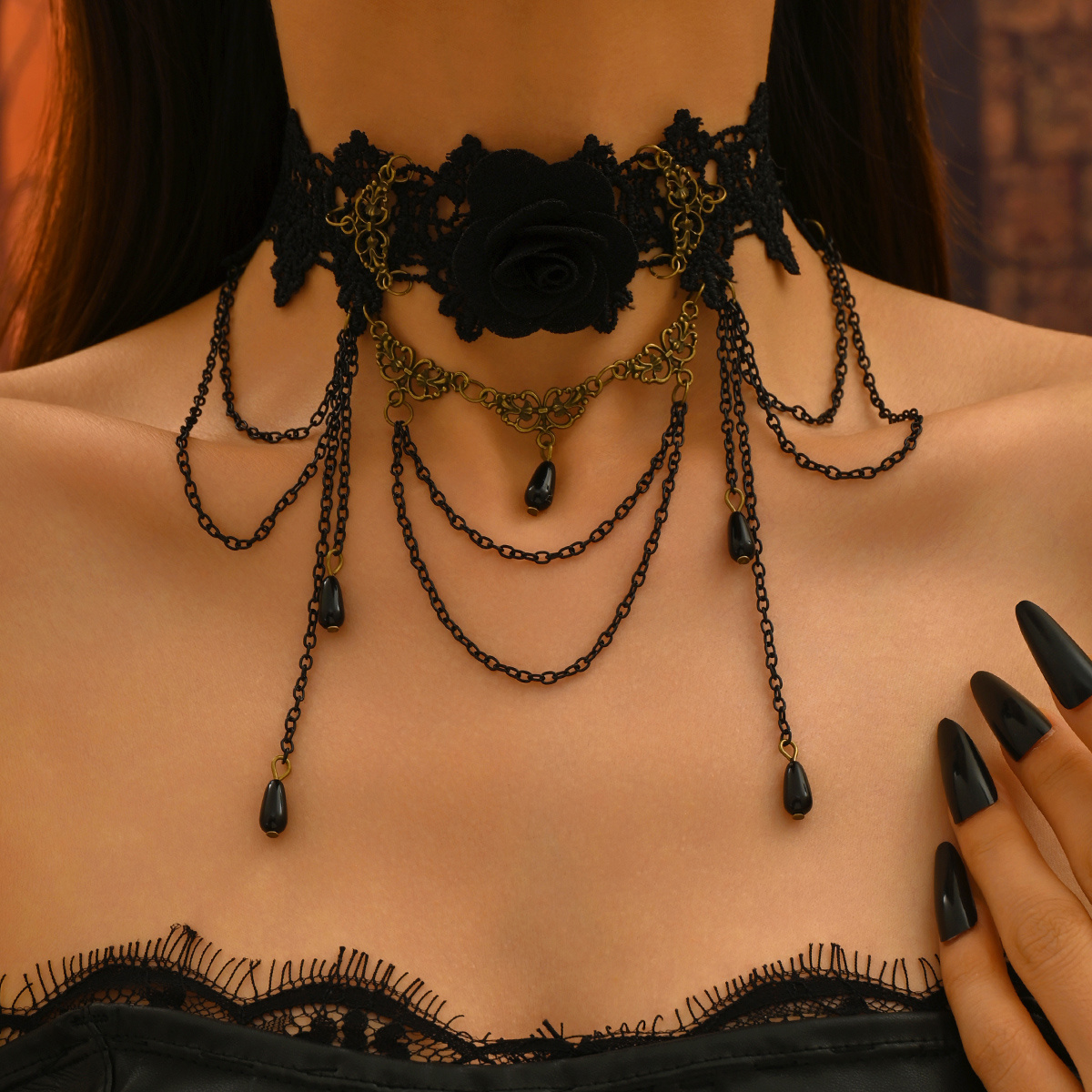 Image of 1pc Vintage Elegant Fashion Black Rose Chain Fake Collar Necklace For Women, Suitable For Halloween/ Banquet Party Gathering Accessory