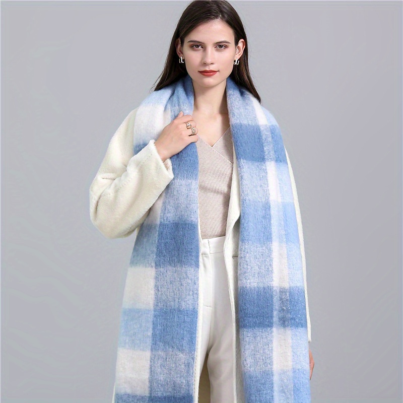 

Women's And Warm Reversible Blue And White Fringed Scarf For Casual In Autumn And Winter.