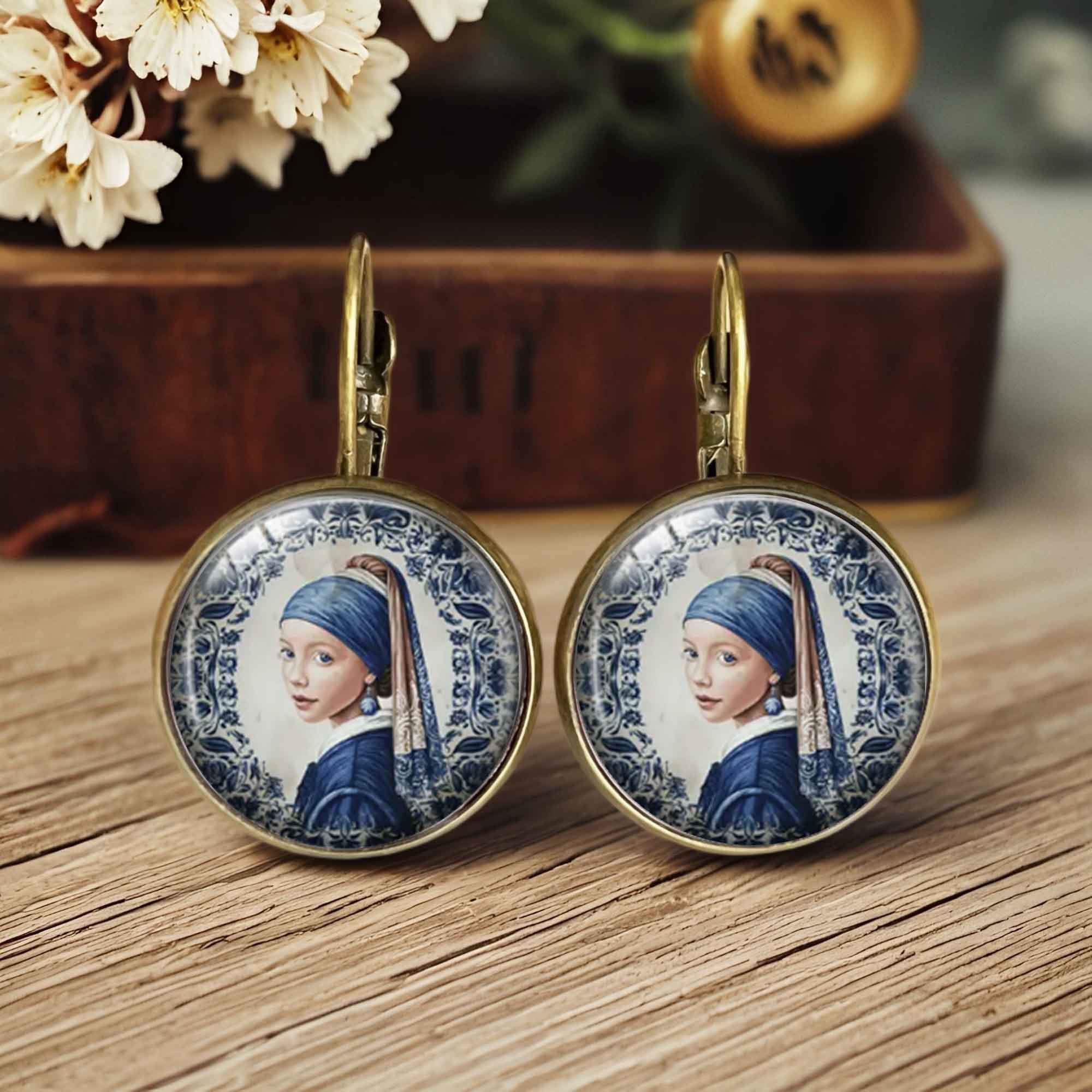 1 Pair Porcelain Style Portrait Earrings, Painting Pendant Earrings, Without Battery