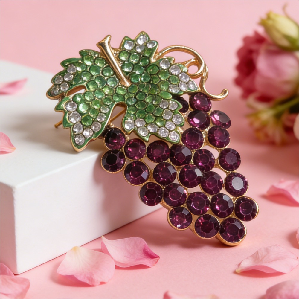 TEMU Golden-tone Grape Cluster Full Rhinestone Brooch Fresh Luxury Elegant Women's Fashion Jewelry For Daily Anti-exposure Banquet Party Wedding Suit