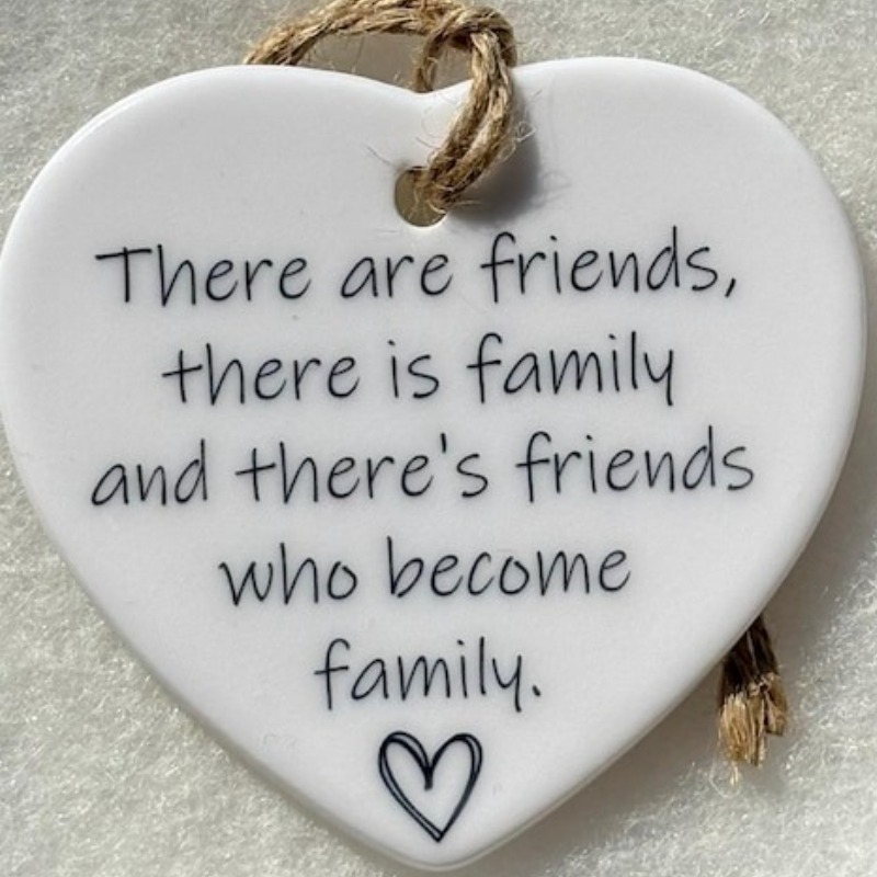 TEMU 2d Flat, Luxurious Heart-shaped Pendant Suitable For , Family, Colleagues - Elegant Hanging Decoration For Christmas Tree & Year-room Gift,