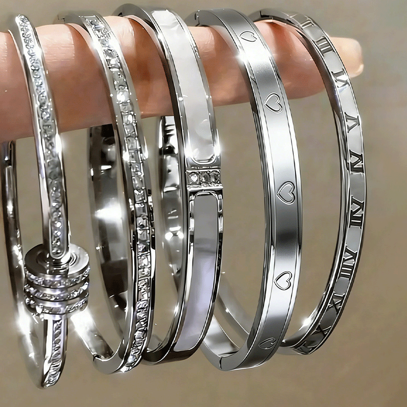 5pcs Cold Silvery Heart-Shaped Roman Numeral Bracelet Set