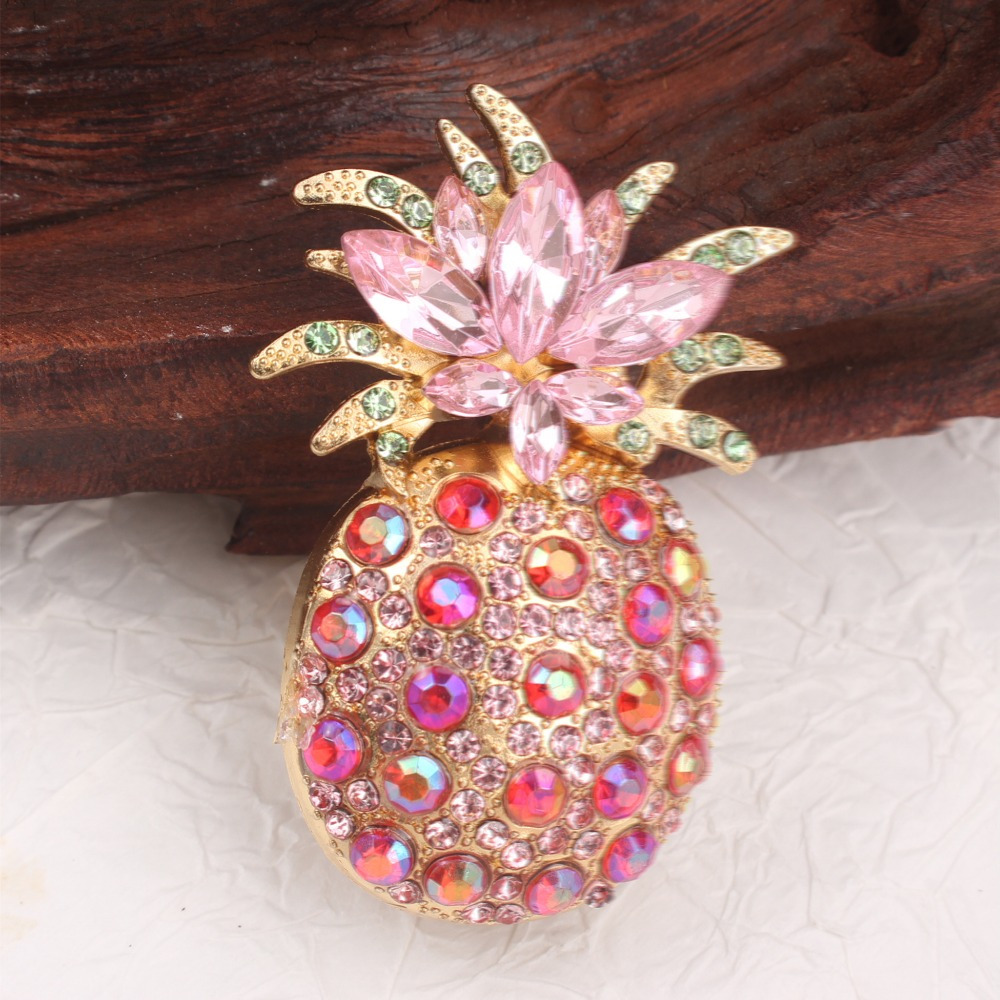 Women's Coat Pin Luxury Shiny Pineapple Jewelry Gift Creative Brooch Gift