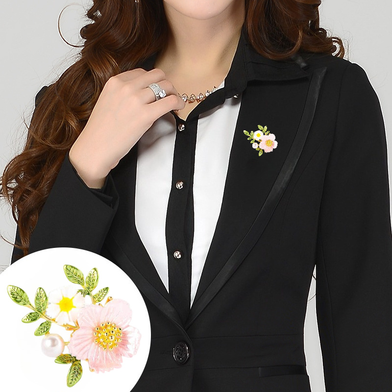 TEMU Elegant Floral Brooch For Women - With Green Leaves, Alloy, Suits, Blazers, And Party Accessories, Party Accessory | Floral Brooch | Metallic