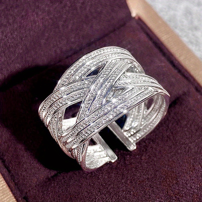 E-shop Modischer, hohler Ring mit gewebtem Design und breiter Oberfläche für Teenager und Männer, täglich, Party, Freizeit, verstellbarer offener Ring,