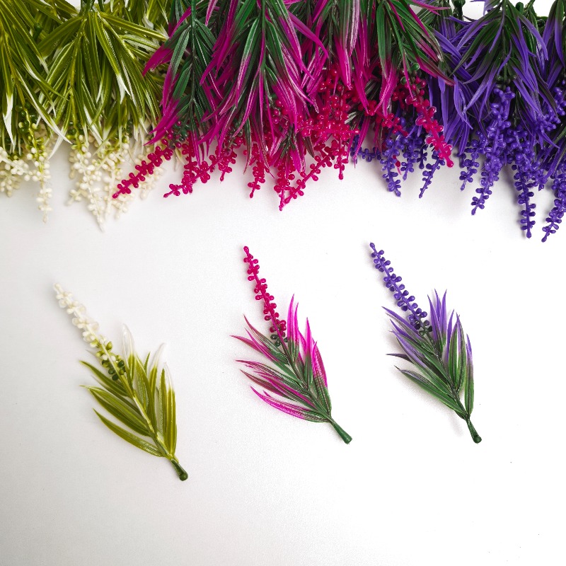 20/40 Stück Zufällige Farbe Lavendel Künstliche Blumen mit Blättern