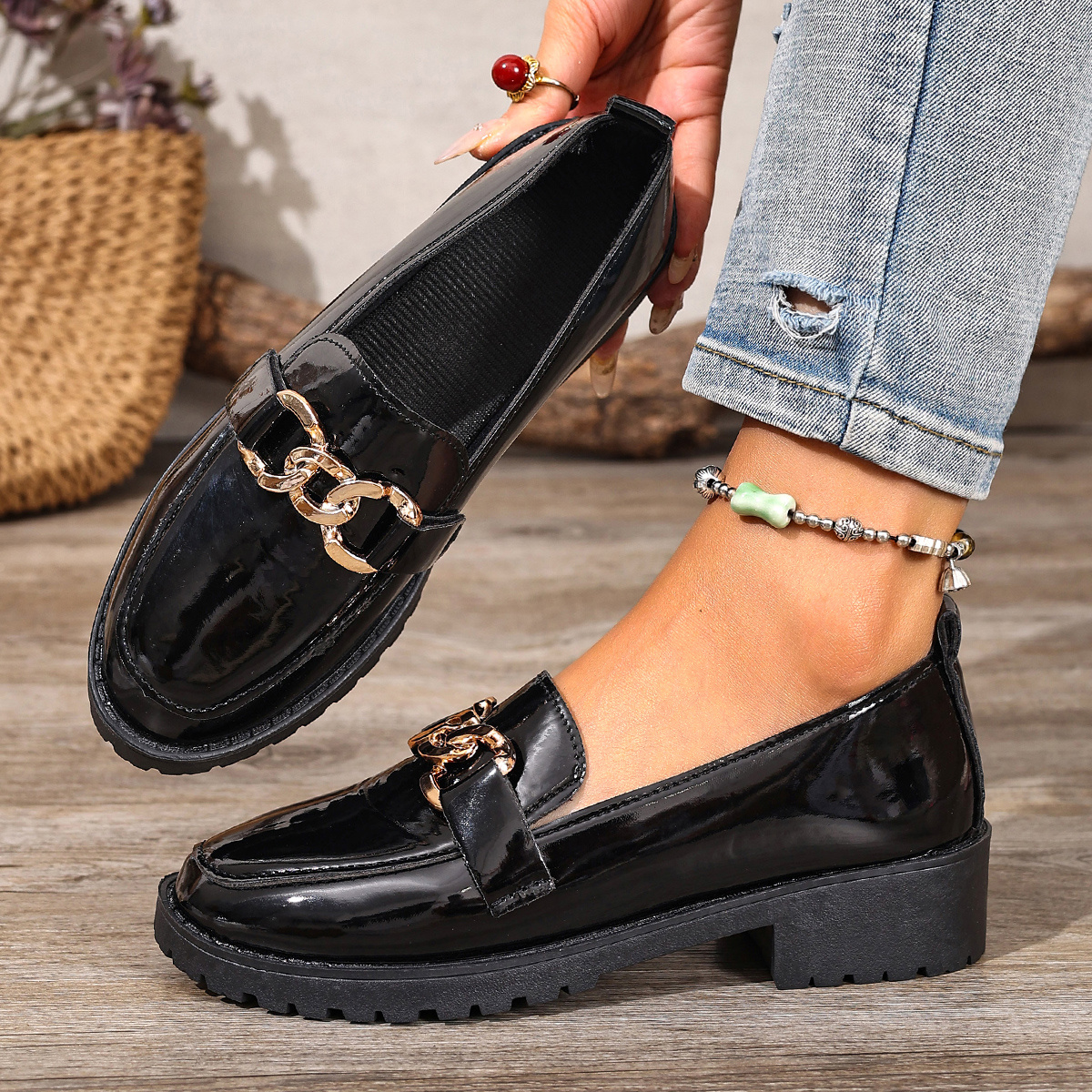 chinese dress ladies Women's Pointed Toe Dress Shoes Comfort Patent Leather Block Low Heel  Oxfords Lace Up Office Work Shoes for Ladies, Black, 8 : Amazon.ca:  Clothing, Shoes & Accessories