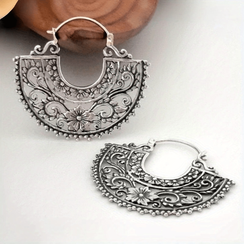 Women's Ethnic Style Carved Metal Semi-circular Earrings