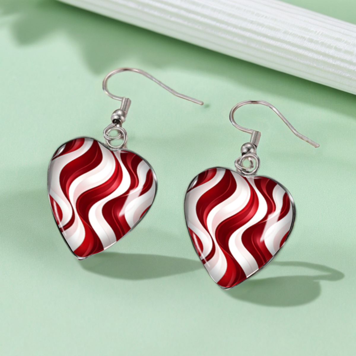 TEMU 1 Pair Of Red And White Wavy Pattern Heart-shaped Earrings, Christmas Dangle Earrings For Men And Women