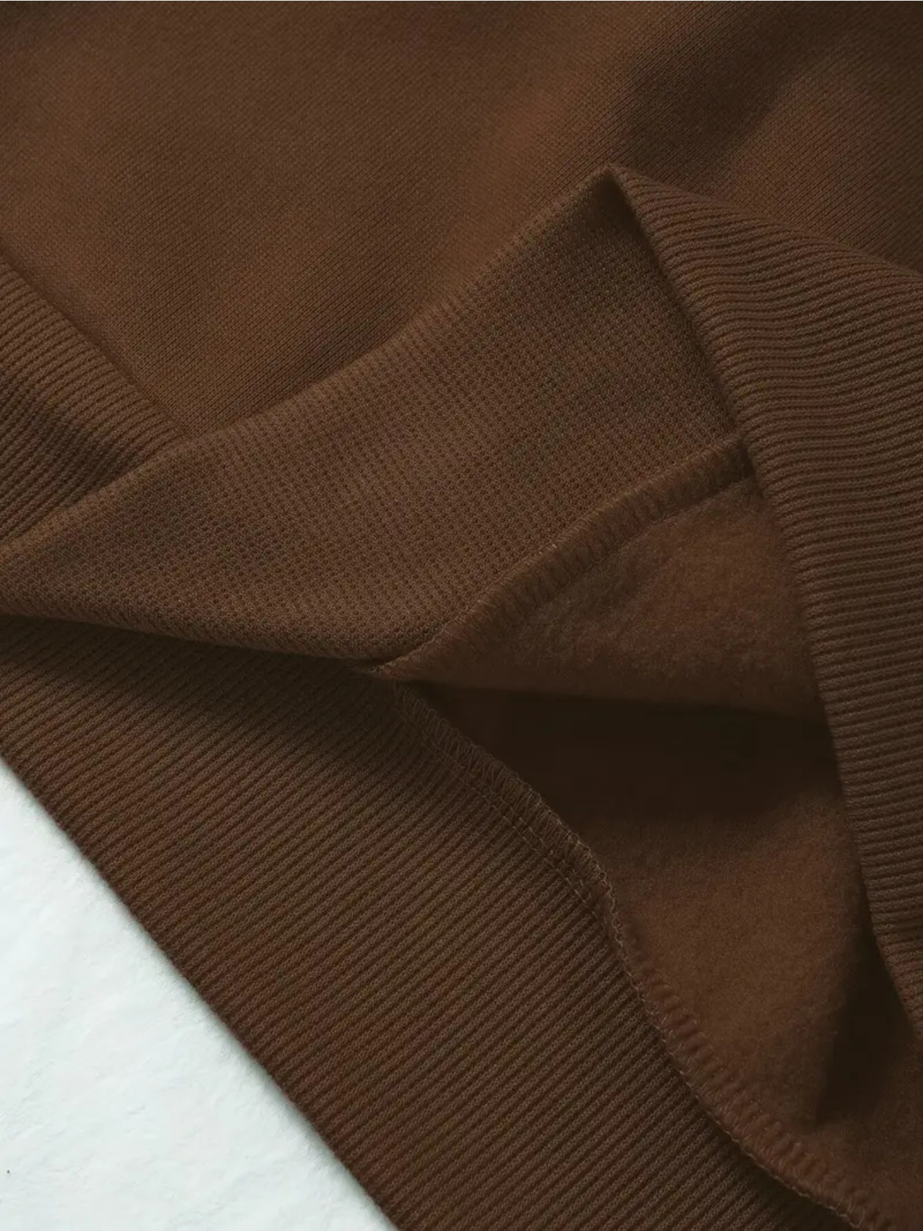 pull femme décontracté à imprimé   - design   et   marron avec   the moon, col rond   pour automne/hiver, lavable en machine, vêtement confortable, haut tendance, manches longues, style streetwear,   durable, top imprimé, pour amateurs de mode Détails du produit 2