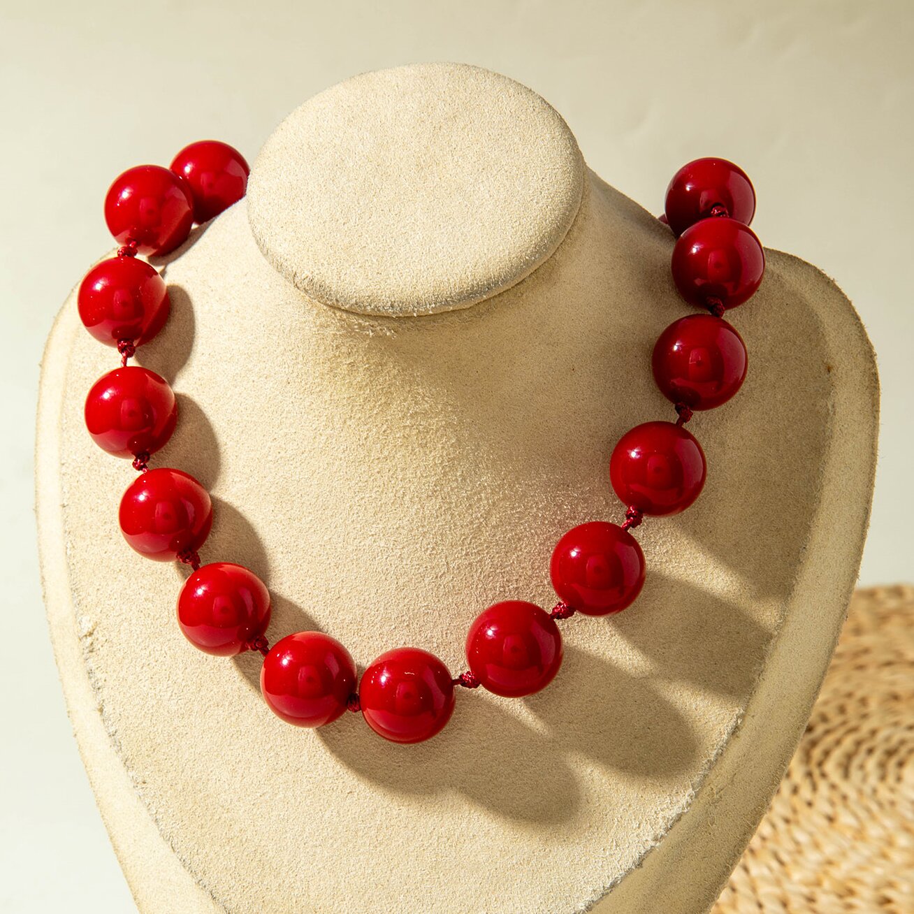 TEMU 1pc Of Vintage Minimalist Style Acrylic Bead Necklace With Wax Thread Knotting Design Collarbone Chain Suitable For Women' Party Dressing
