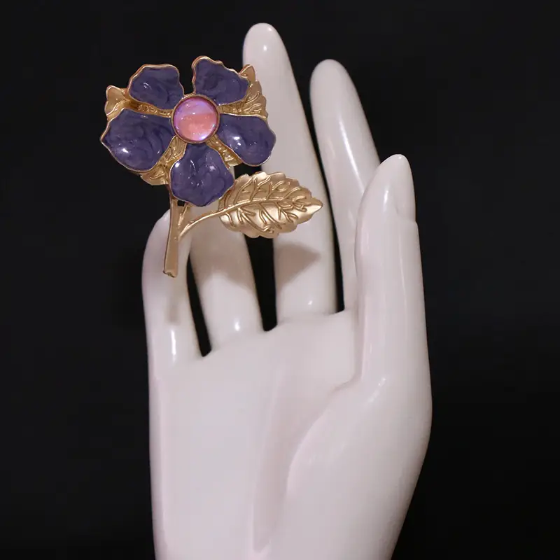 zamonaviy barokko gul emal brosh, ayollar uchun hashamatli, noyob, noaniq shakldagi igna, tafsilotlar 1