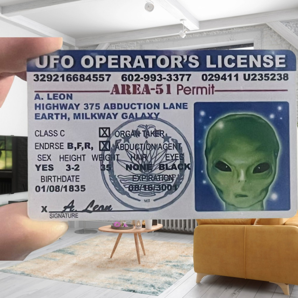 

Americana Style Ufo 's License, Humorous Party Prop, Novelty Gift, Pvc, , Unlined, Easy Clean With Dry Cloth, Plastic Material