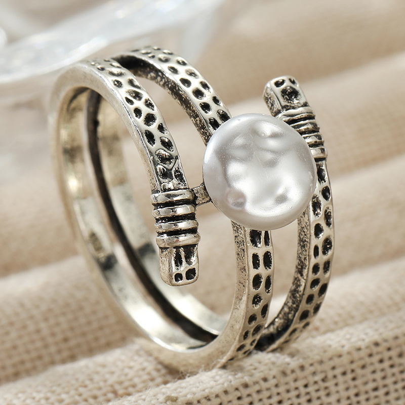 Vintage Wrap Hammered Textured Finger Ring with Imitation Pearl