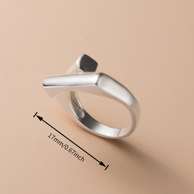 Geometric Glossy Interlocking Statement Ring, Elegant Design
